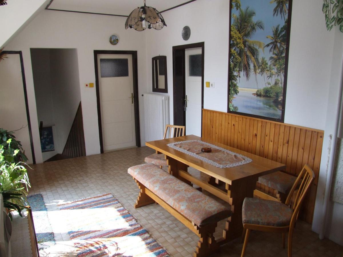 Revesz Vendeghaz Hotell Harkány Rum bild