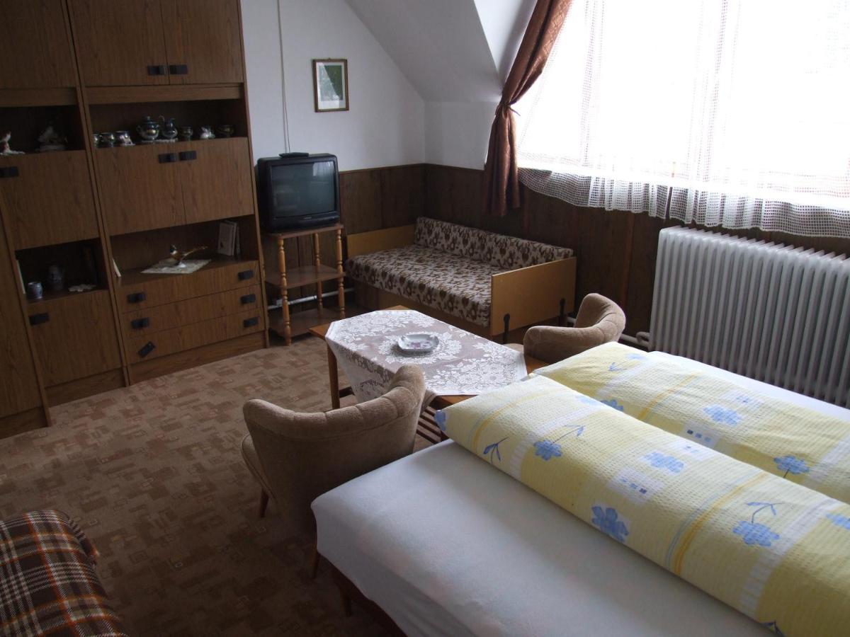 Revesz Vendeghaz Hotell Harkány Rum bild
