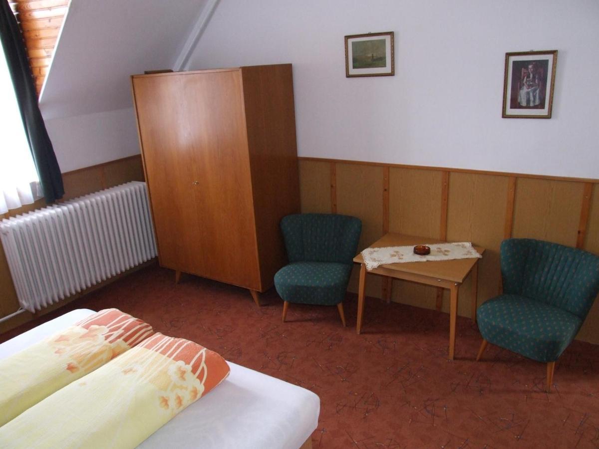 Revesz Vendeghaz Hotell Harkány Rum bild