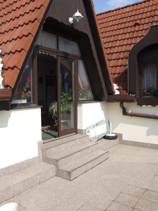 Revesz Vendeghaz Hotell Harkány Exteriör bild
