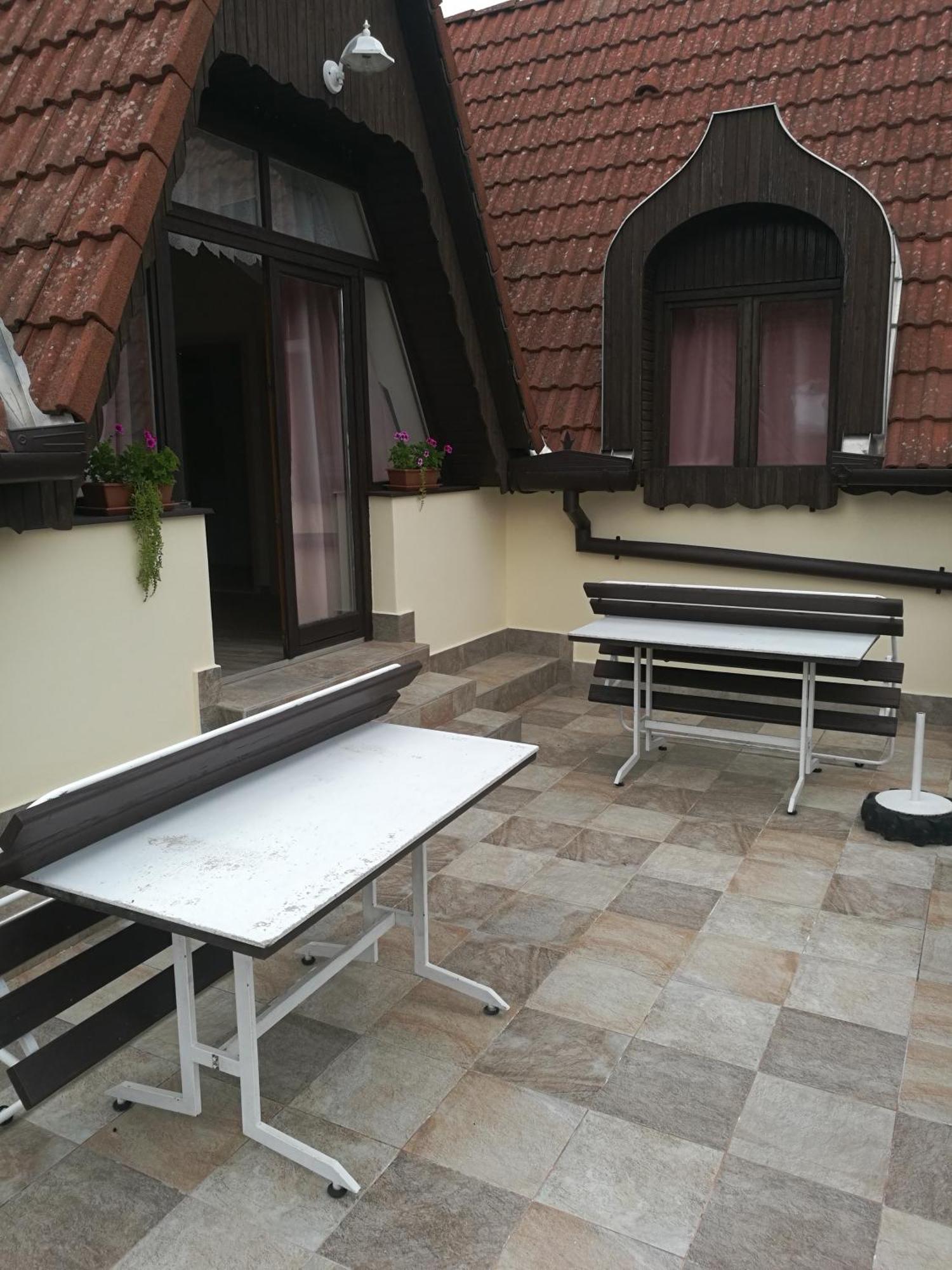 Revesz Vendeghaz Hotell Harkány Exteriör bild